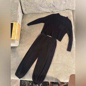 Amazon Black Women's Knit Jogger Set